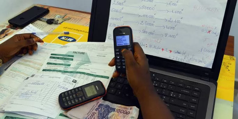 Escroqueries au Mobile Money : la Police nationale alerte sur le vol des codes secrets